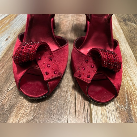 Stuart Weitzman (sling-backs) - Picture 11 of 12